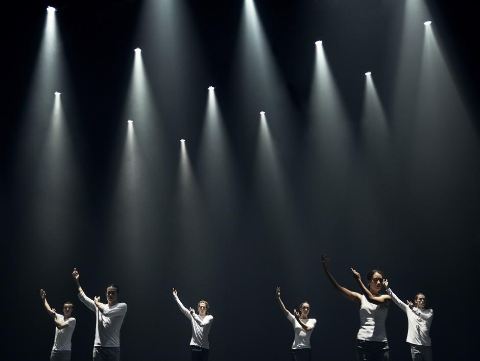'barbarians' Hofesh Shechter Company Photo Jake Walters DSC_4668_FFv2