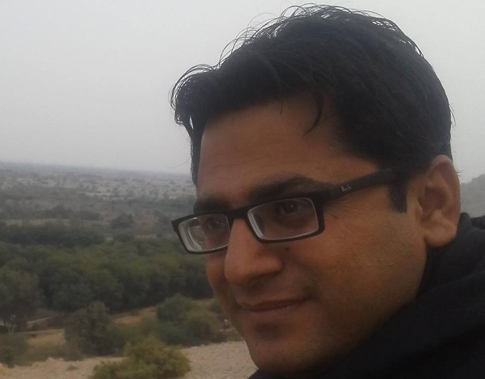 Abid Mir ایک روزن لکھاری