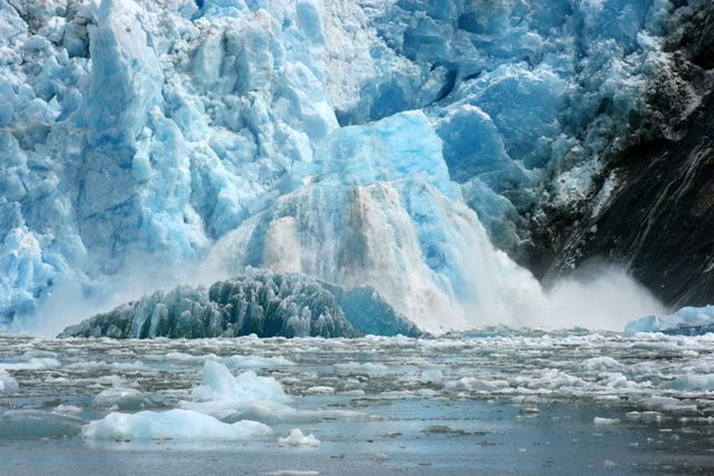 alaska-glacier-calving