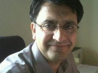 Mubashir Akram aik Rozan writer